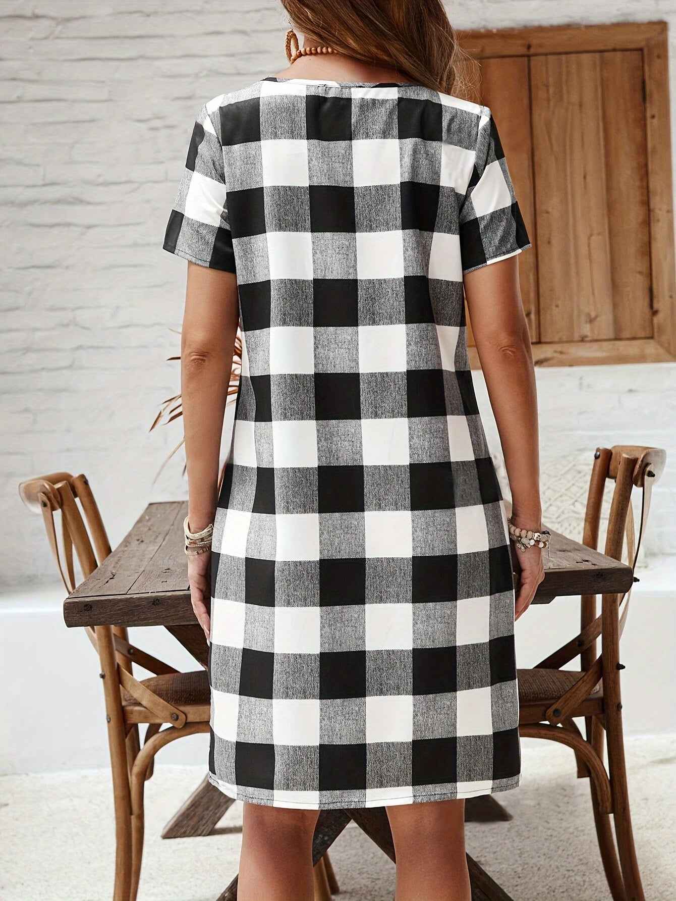 Summer Fashion Checkered Round Neck Dress for Women